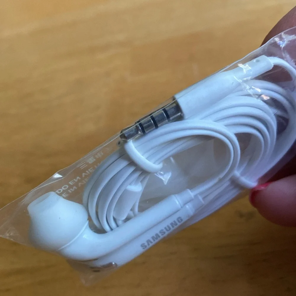 SAMSUNG stereo headset new
